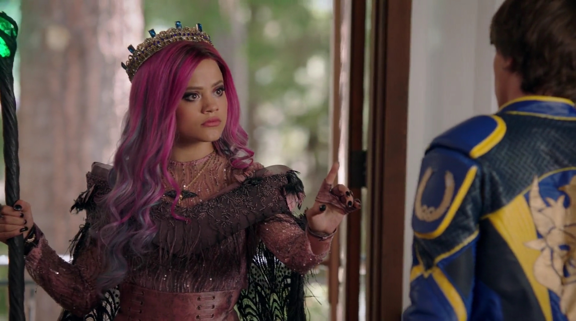 Charmed-Online-dot-nl_Descendants3-02002.jpg