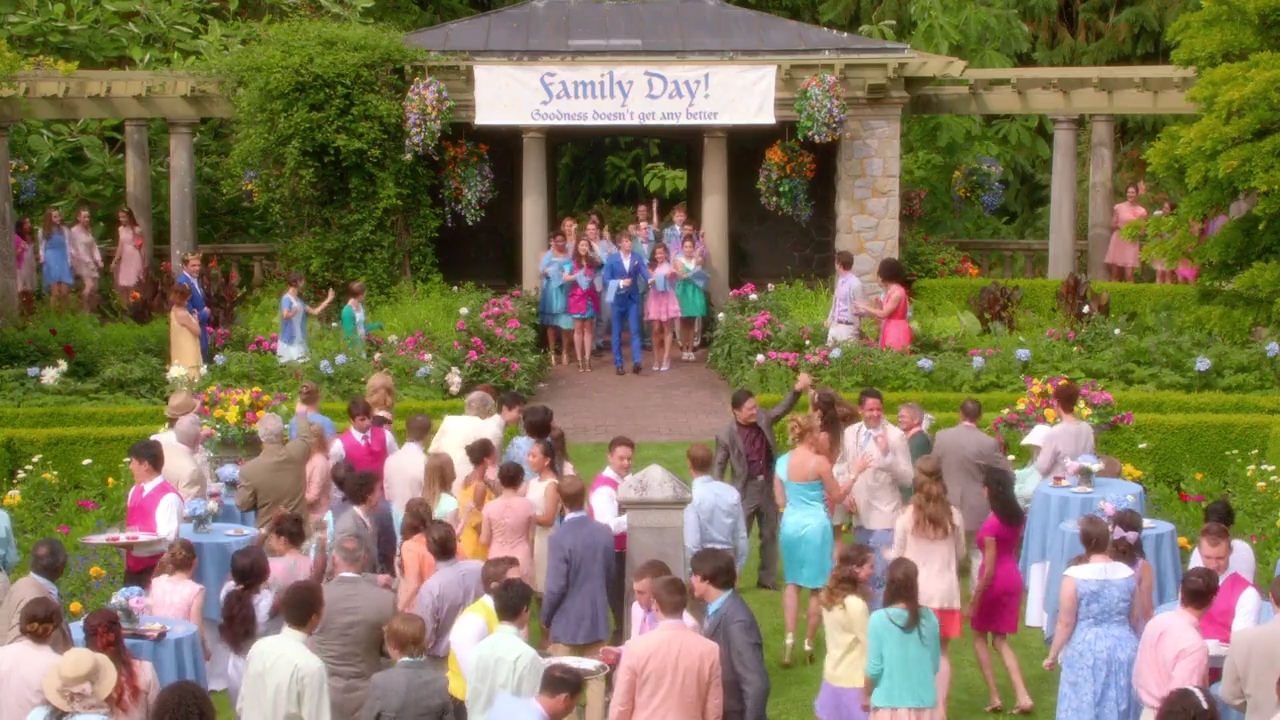 Charmed-Online-dot-nl_Descendants4907.jpg