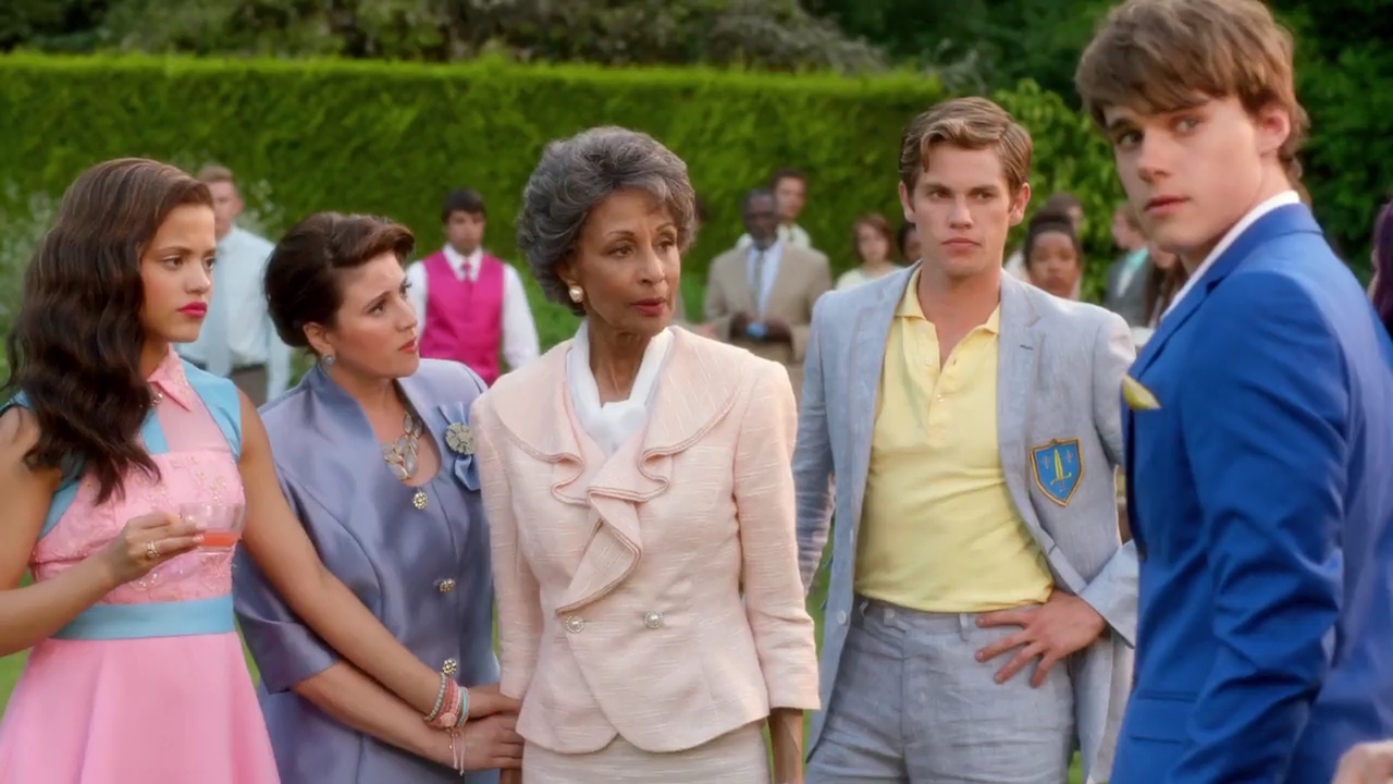 Charmed-Online-dot-nl_Descendants5155.jpg