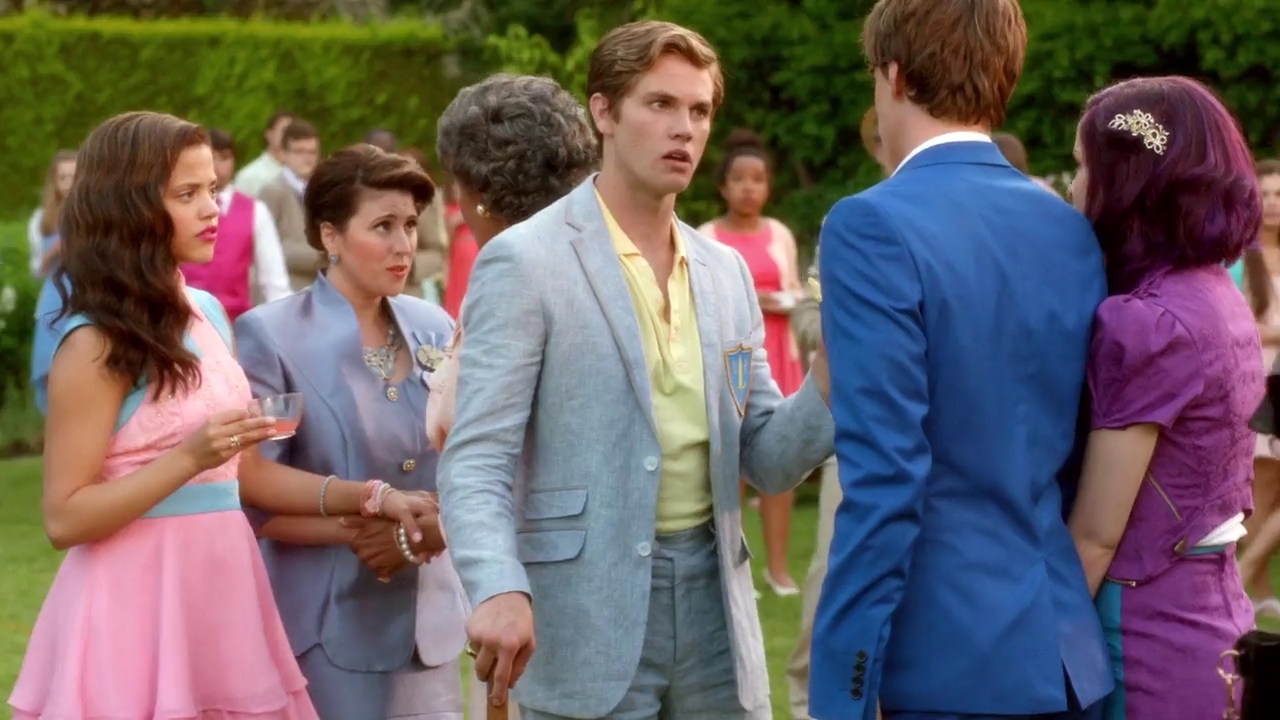 Charmed-Online-dot-nl_Descendants5177.jpg