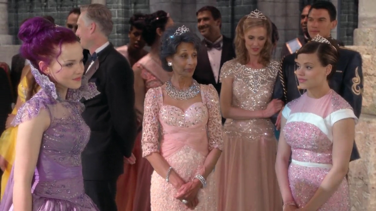 Charmed-Online-dot-nl_Descendants6354.jpg