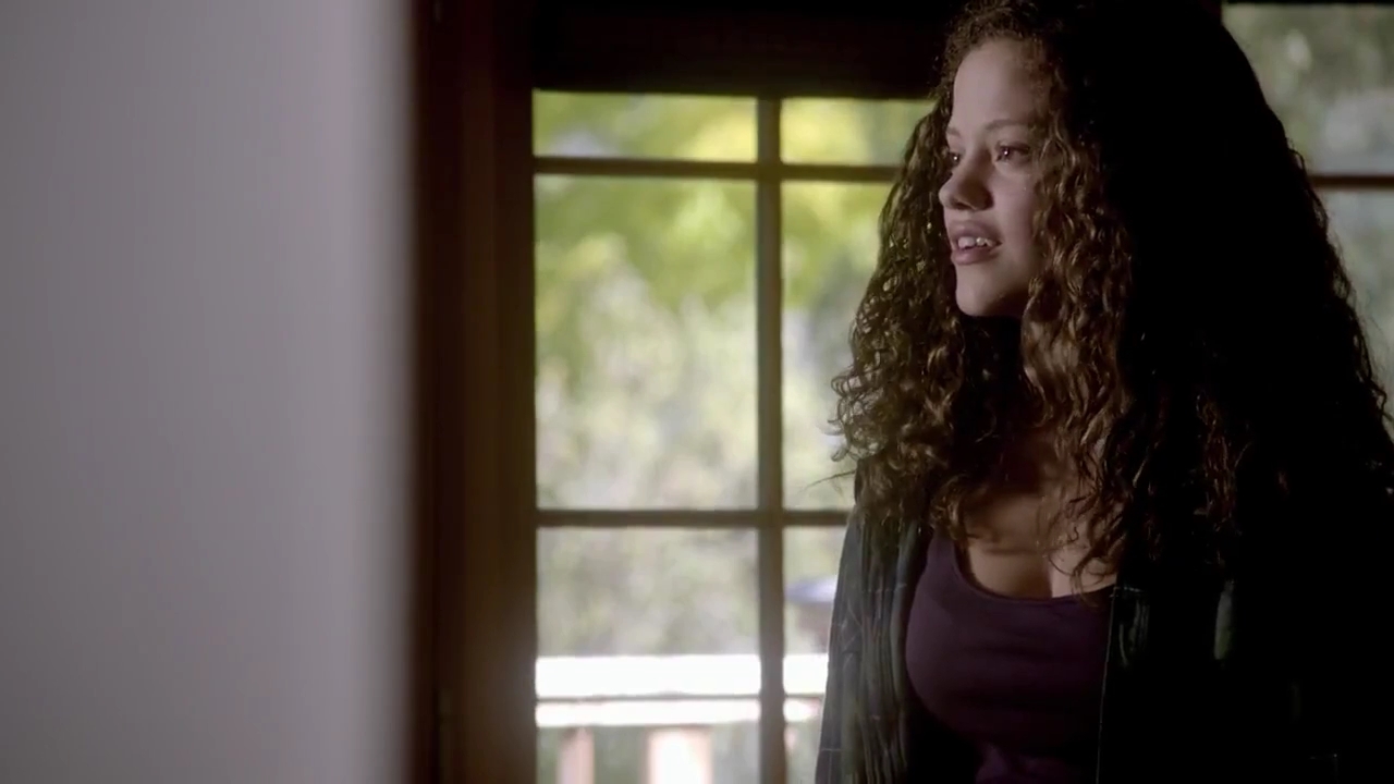 Charmed-Online-dot-nl_Rogue1x02-0526.jpg