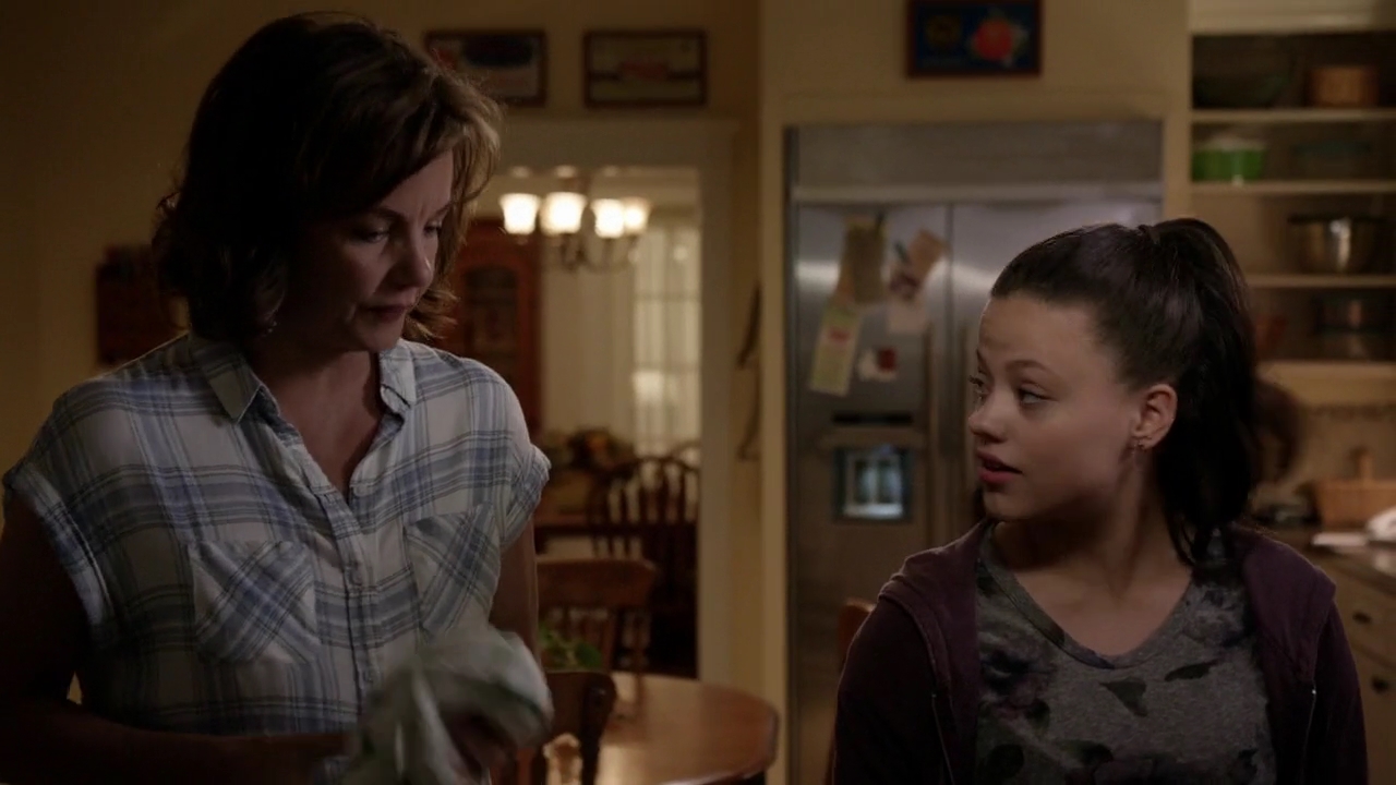 Charmed-Online-dot-nl_ShadesOfBlue2x01-2032.jpg