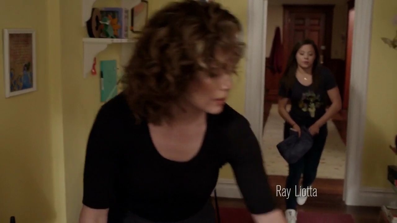 Charmed-Online-dot-nl_ShadesOfBlue2x07-0309.jpg