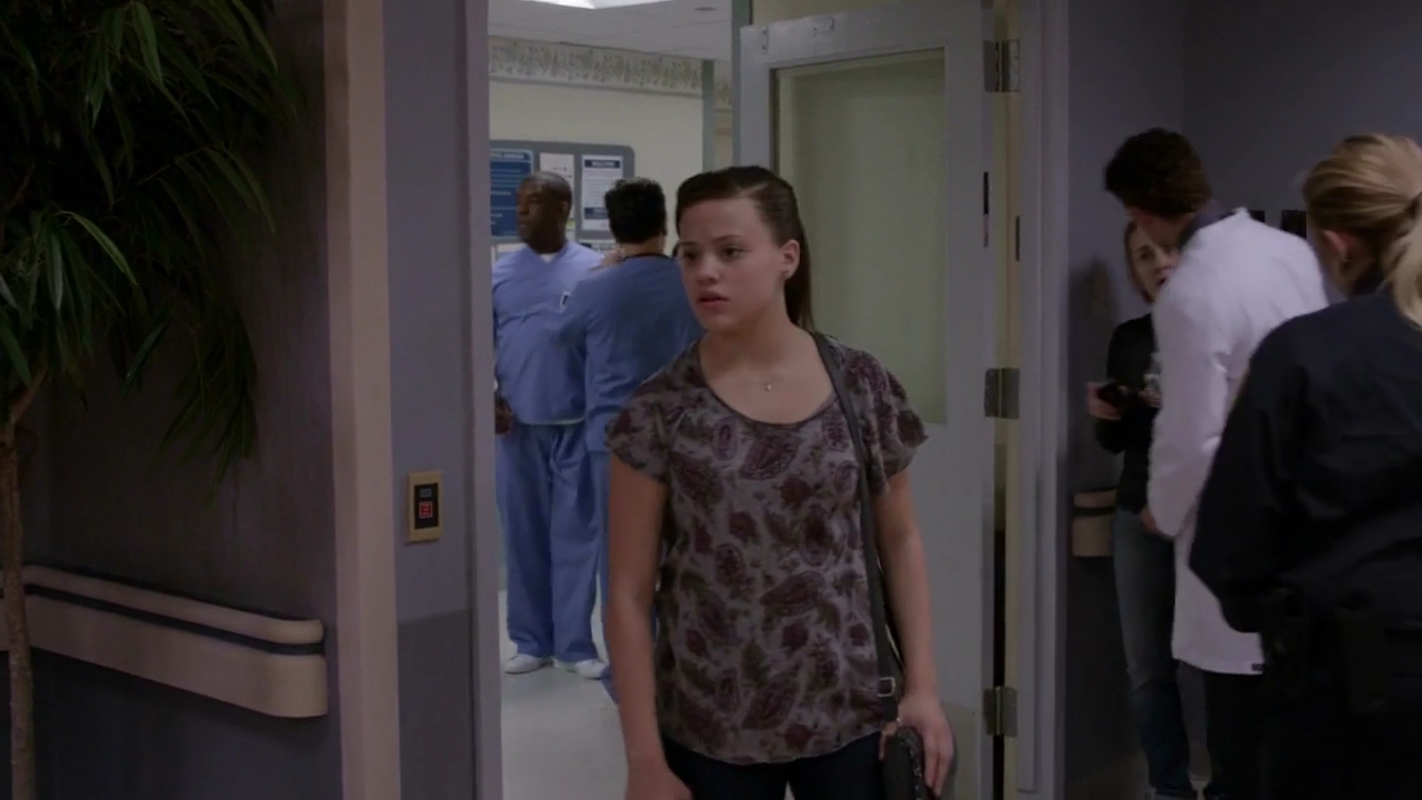 Charmed-Online-dot-nl_ShadesOfBlue2x09-1972.jpg