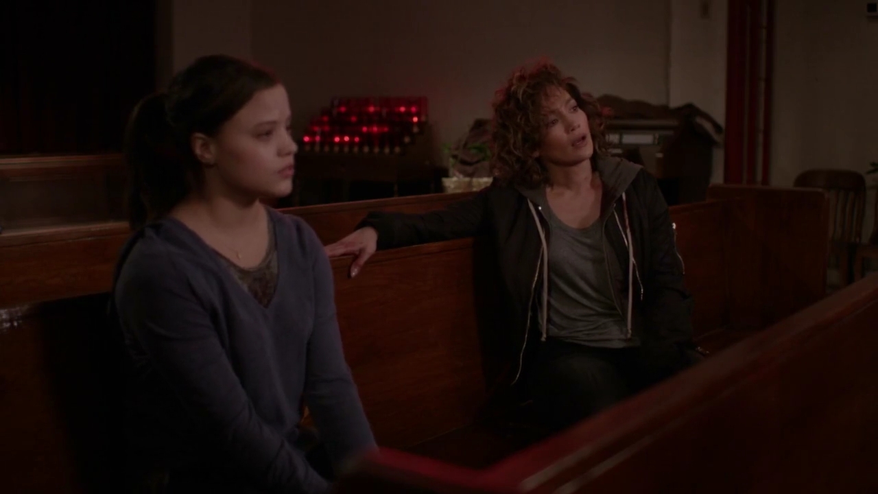 Charmed-Online-dot-nl_ShadesOfBlue2x09-2088.jpg