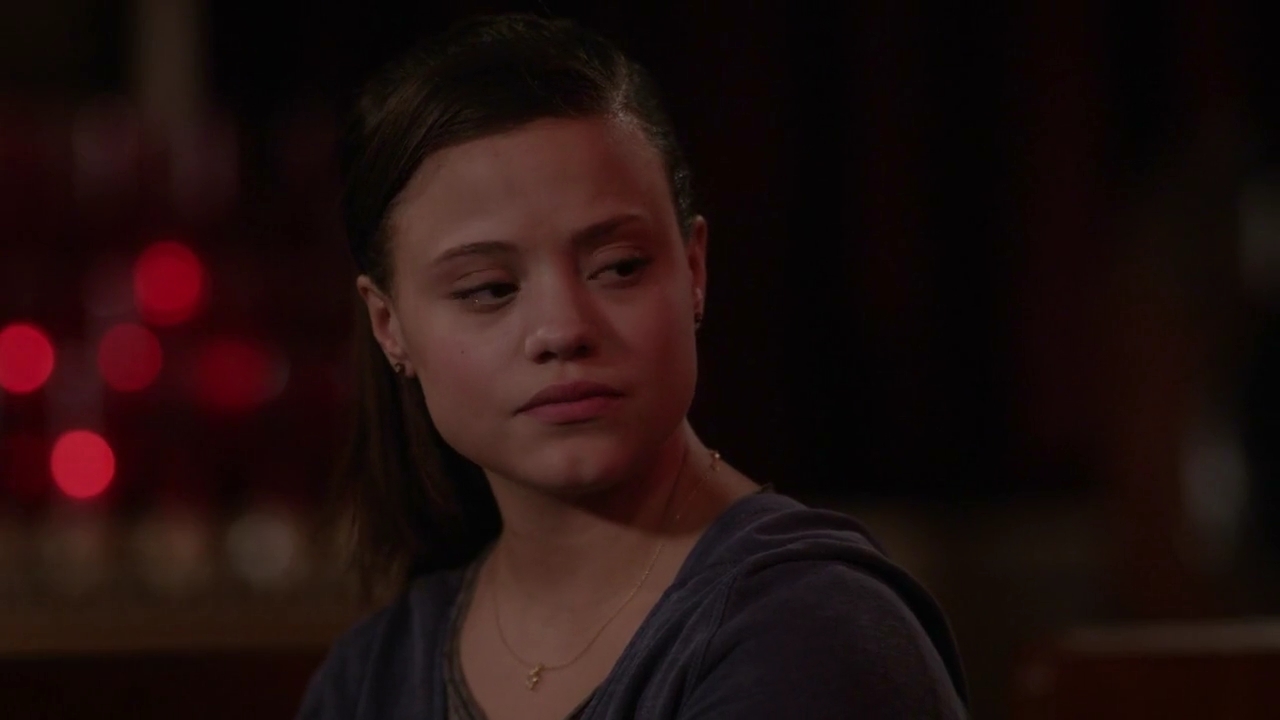 Charmed-Online-dot-nl_ShadesOfBlue2x09-2122.jpg
