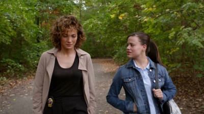 Charmed-Online-dot-nl_ShadesOfBlue2x09-0464.jpg