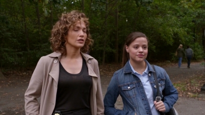 Charmed-Online-dot-nl_ShadesOfBlue2x09-0476.jpg