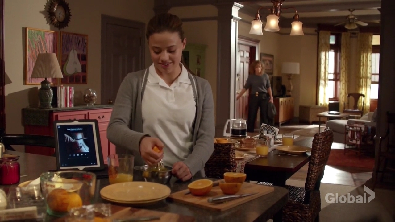 Charmed-Online-dot-nl_ShadesOfBlue3x02-0041.jpg