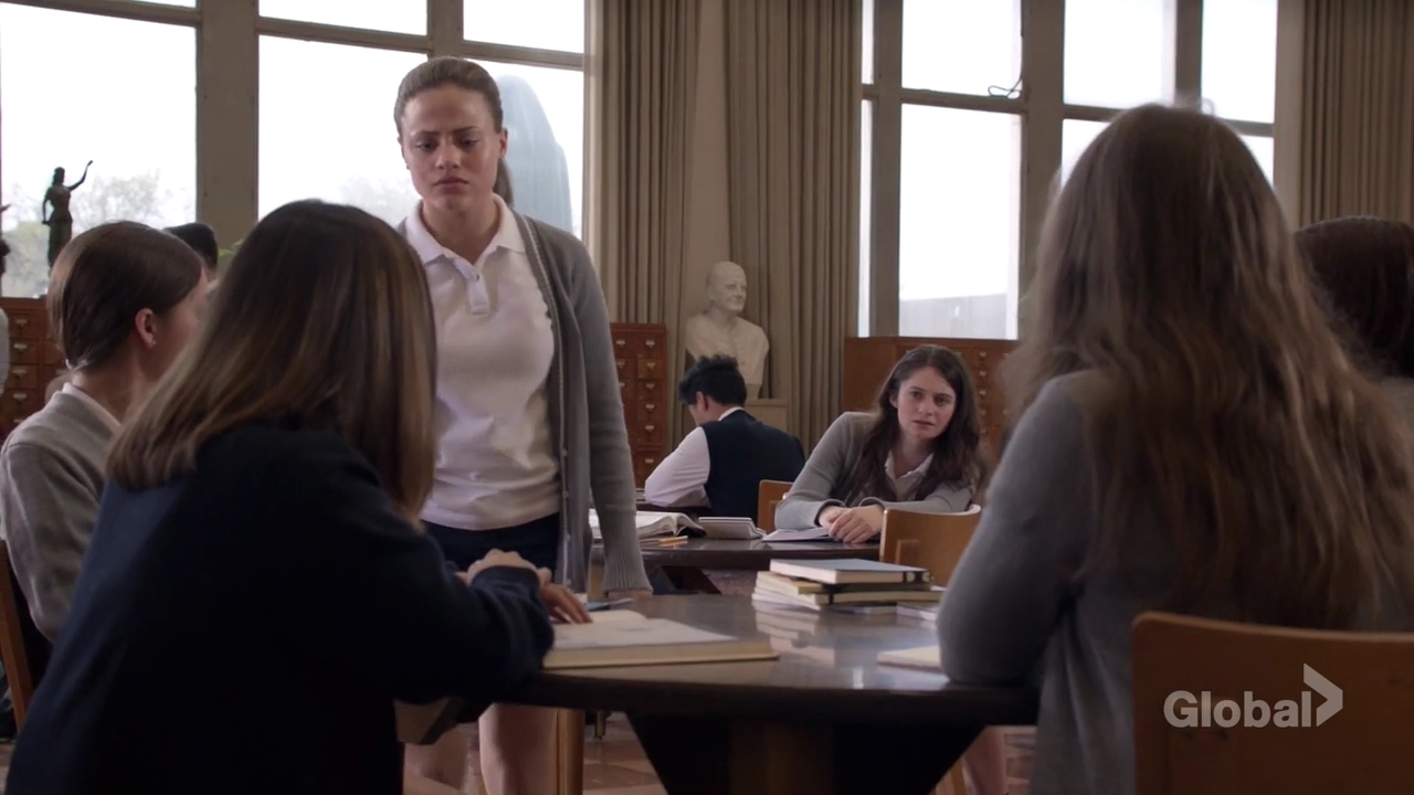 Charmed-Online-dot-nl_ShadesOfBlue3x02-0172.jpg
