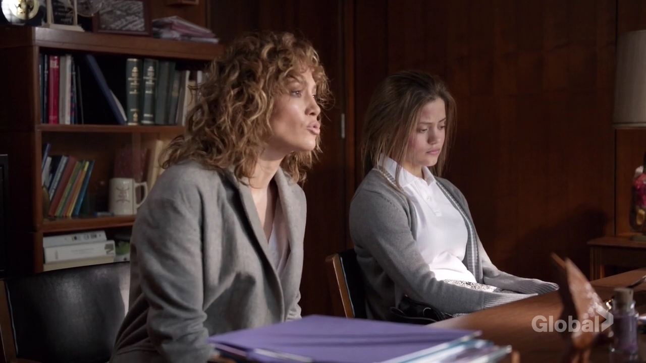 Charmed-Online-dot-nl_ShadesOfBlue3x02-0328.jpg