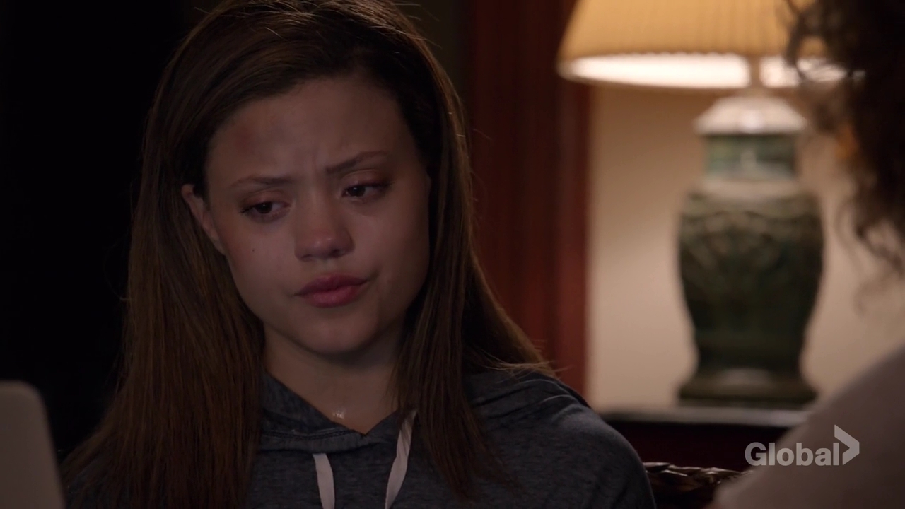 Charmed-Online-dot-nl_ShadesOfBlue3x02-0565.jpg