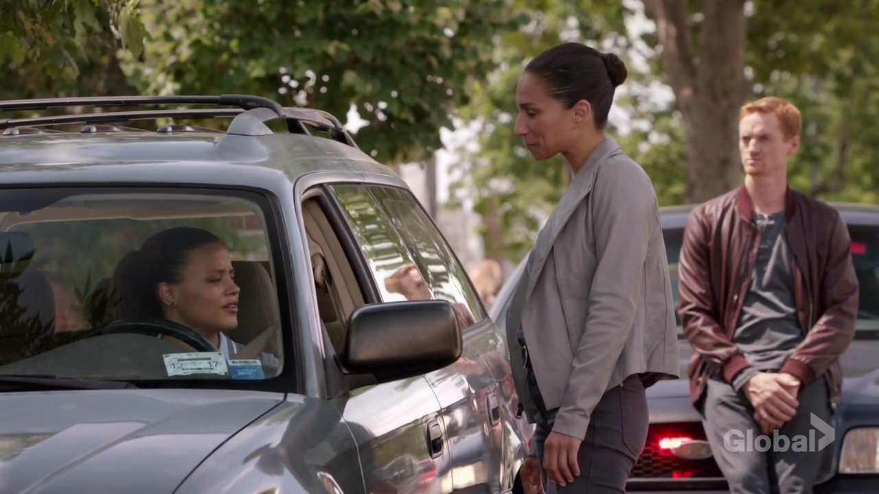 Charmed-Online-dot-nl_ShadesOfBlue3x05-0798.jpg