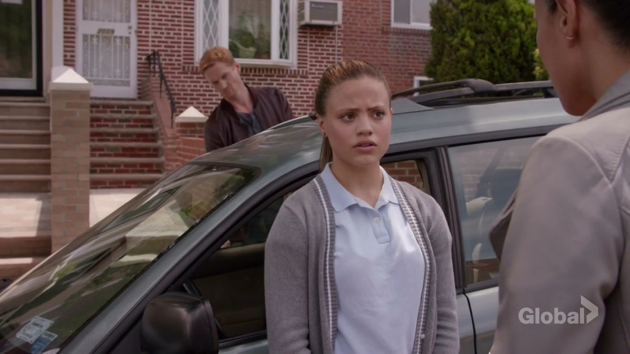 Charmed-Online-dot-nl_ShadesOfBlue3x05-0839.jpg