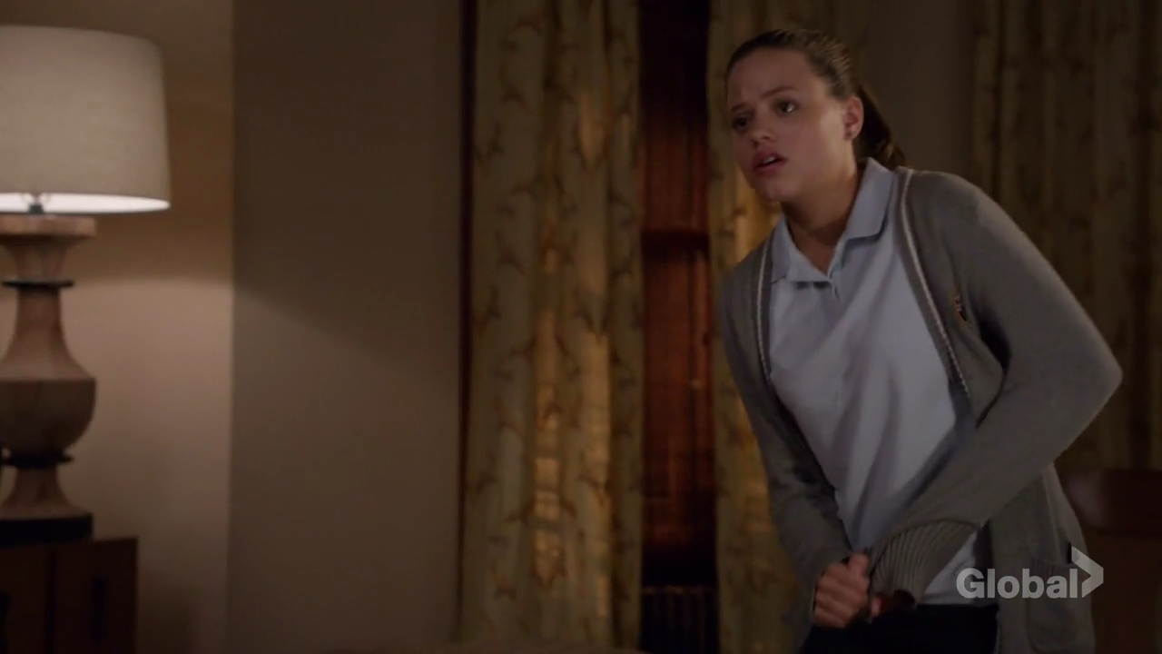 Charmed-Online-dot-nl_ShadesOfBlue3x05-1954.jpg