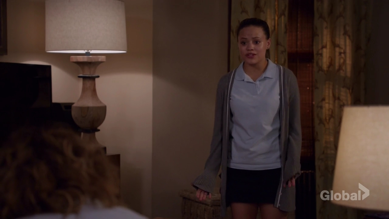 Charmed-Online-dot-nl_ShadesOfBlue3x05-2024.jpg