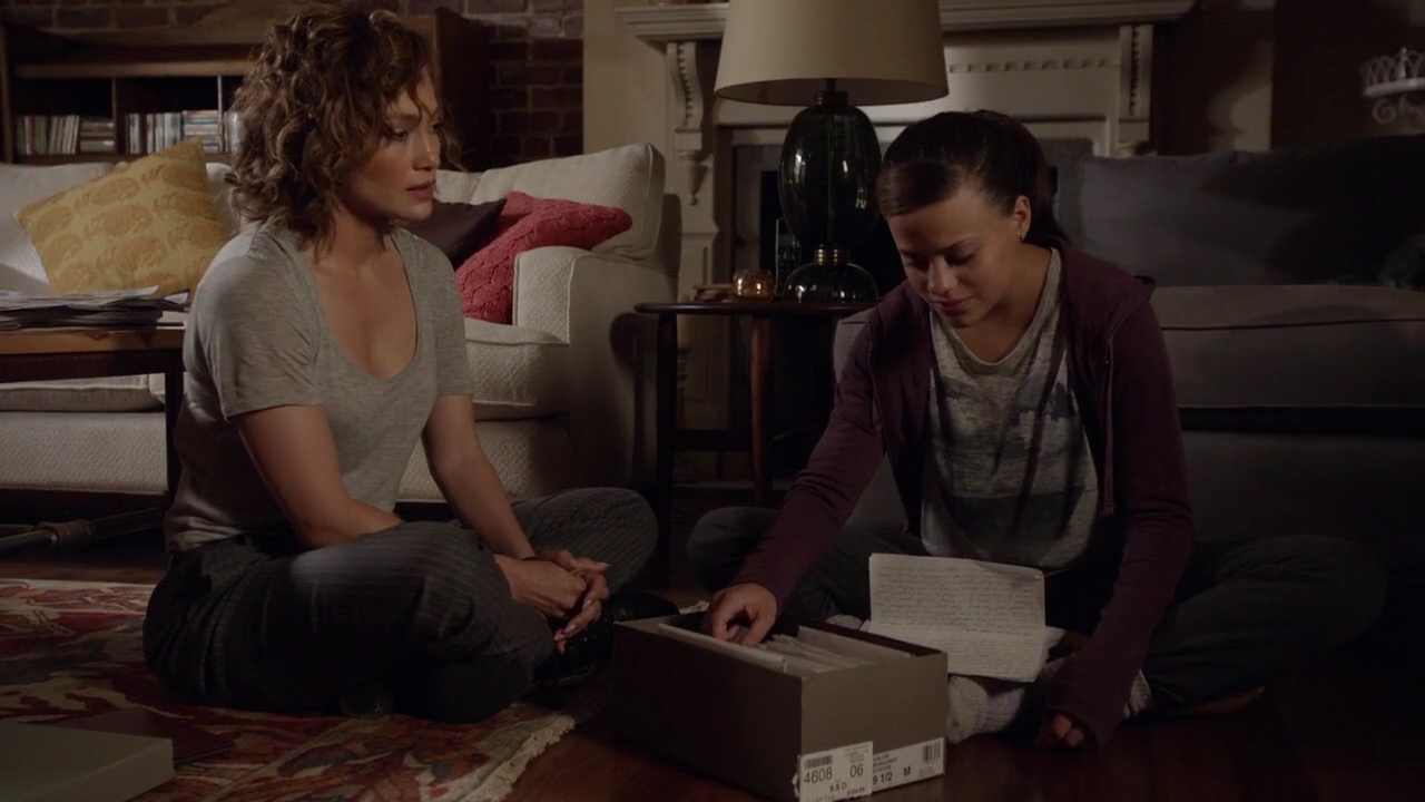 Charmed-Online-dot-nl_ShadesOfBlue1x06-1790.jpg