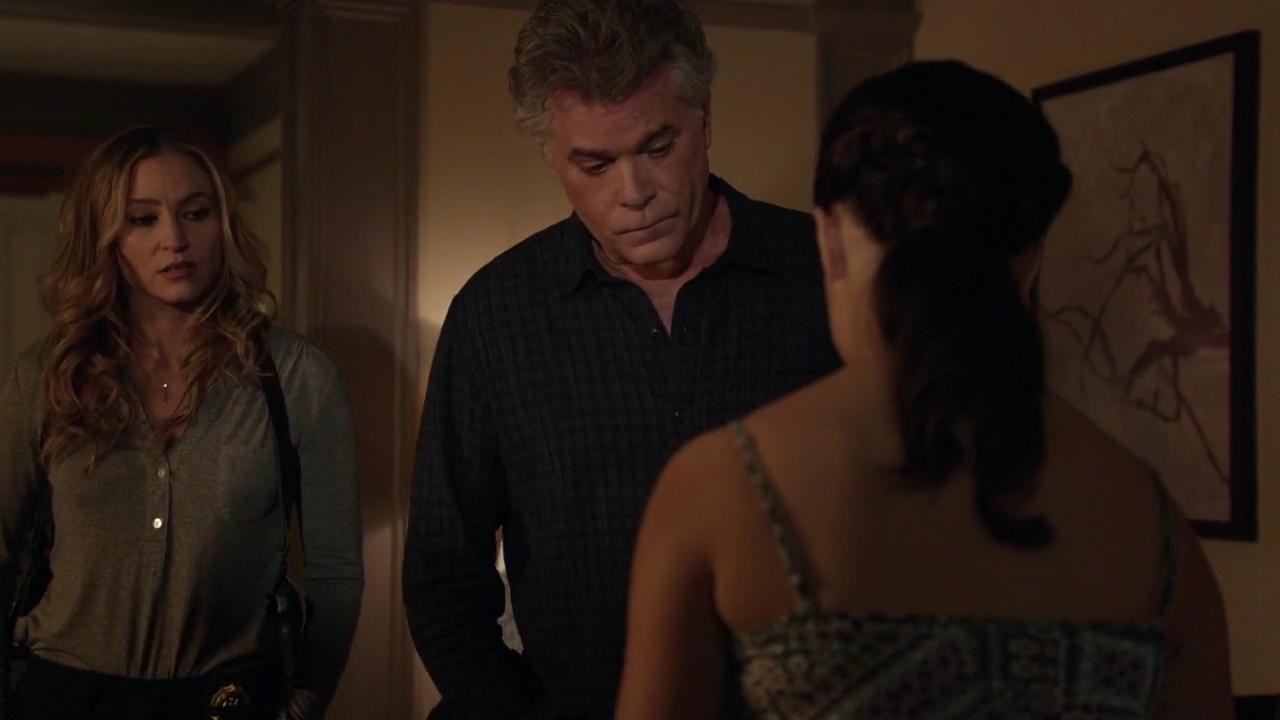 Charmed-Online-dot-nl_ShadesOfBlue1x08-1228.jpg