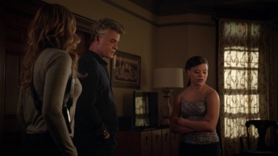 Charmed-Online-dot-nl_ShadesOfBlue1x08-1225.jpg