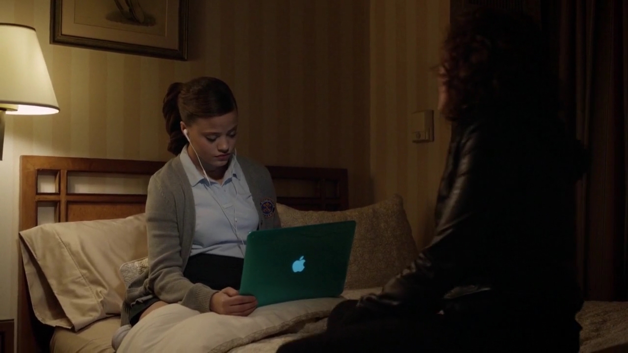 Charmed-Online-dot-nl_ShadesOfBlue1x12-1739.jpg