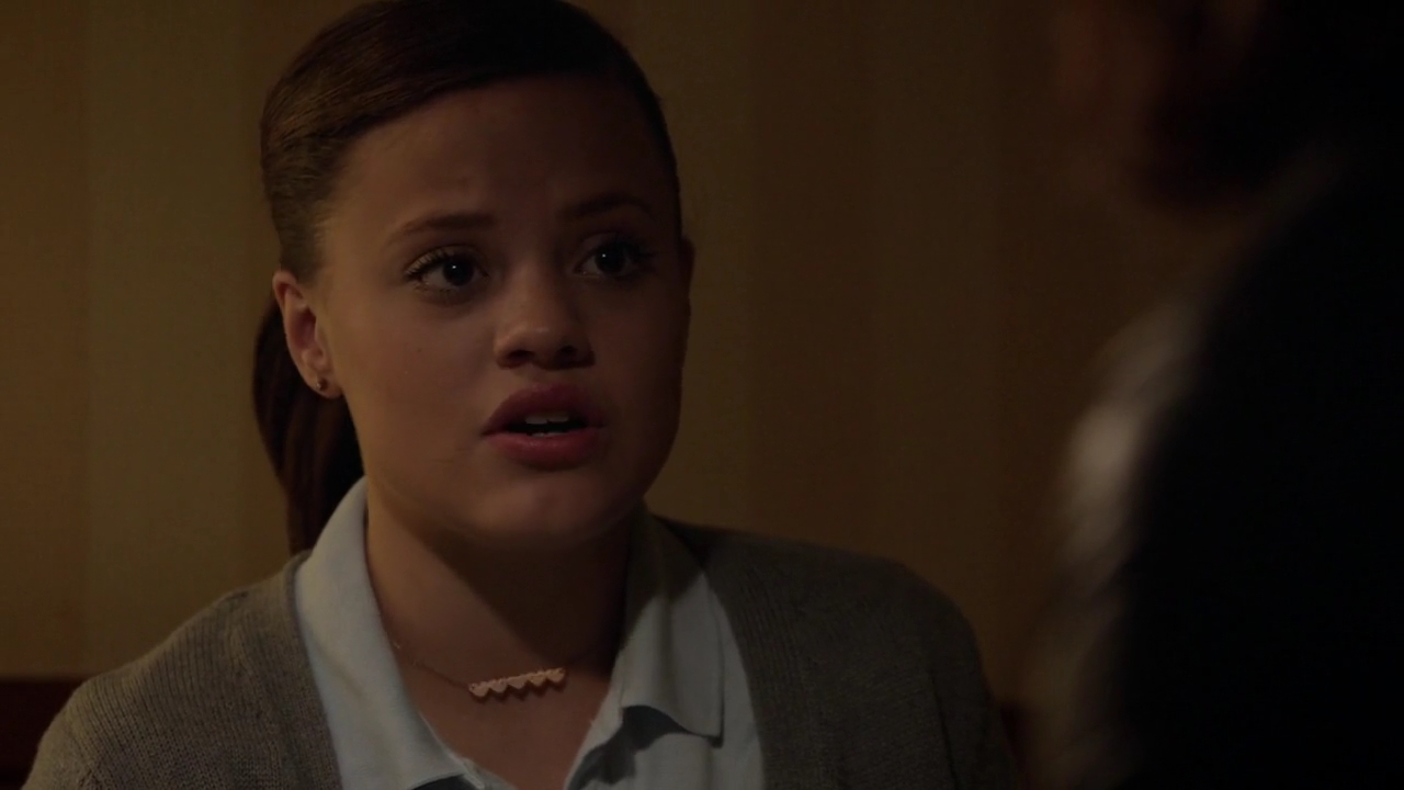 Charmed-Online-dot-nl_ShadesOfBlue1x12-1824.jpg