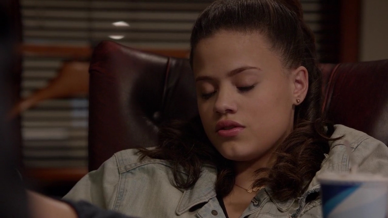 Charmed-Online-dot-nl_ShadesOfBlue1x13-1262.jpg Charmed-Online-dot-nl_ShadesOfBlue1x13-1262.jpg
