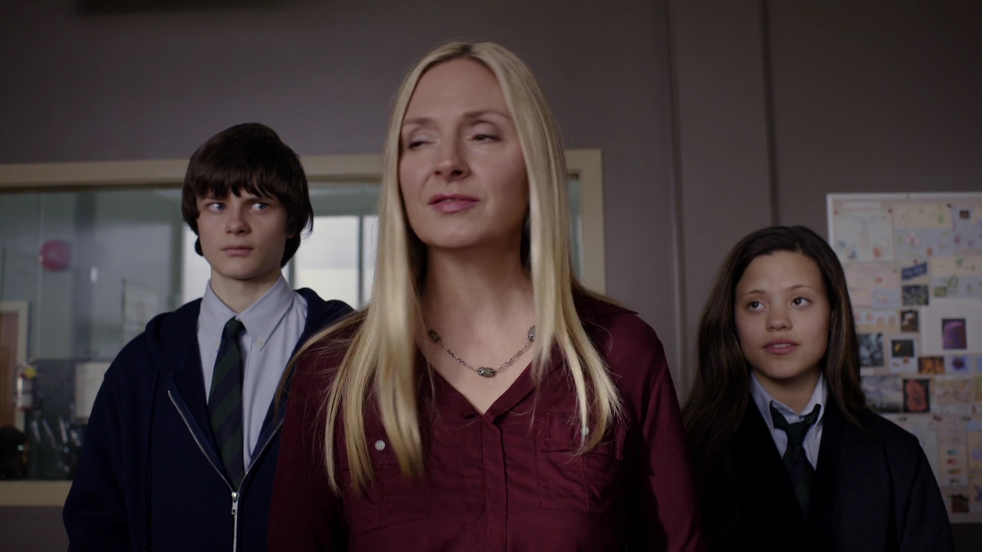 Charmed-Online-dot-nl_WaywardPines1x07-0812.jpg