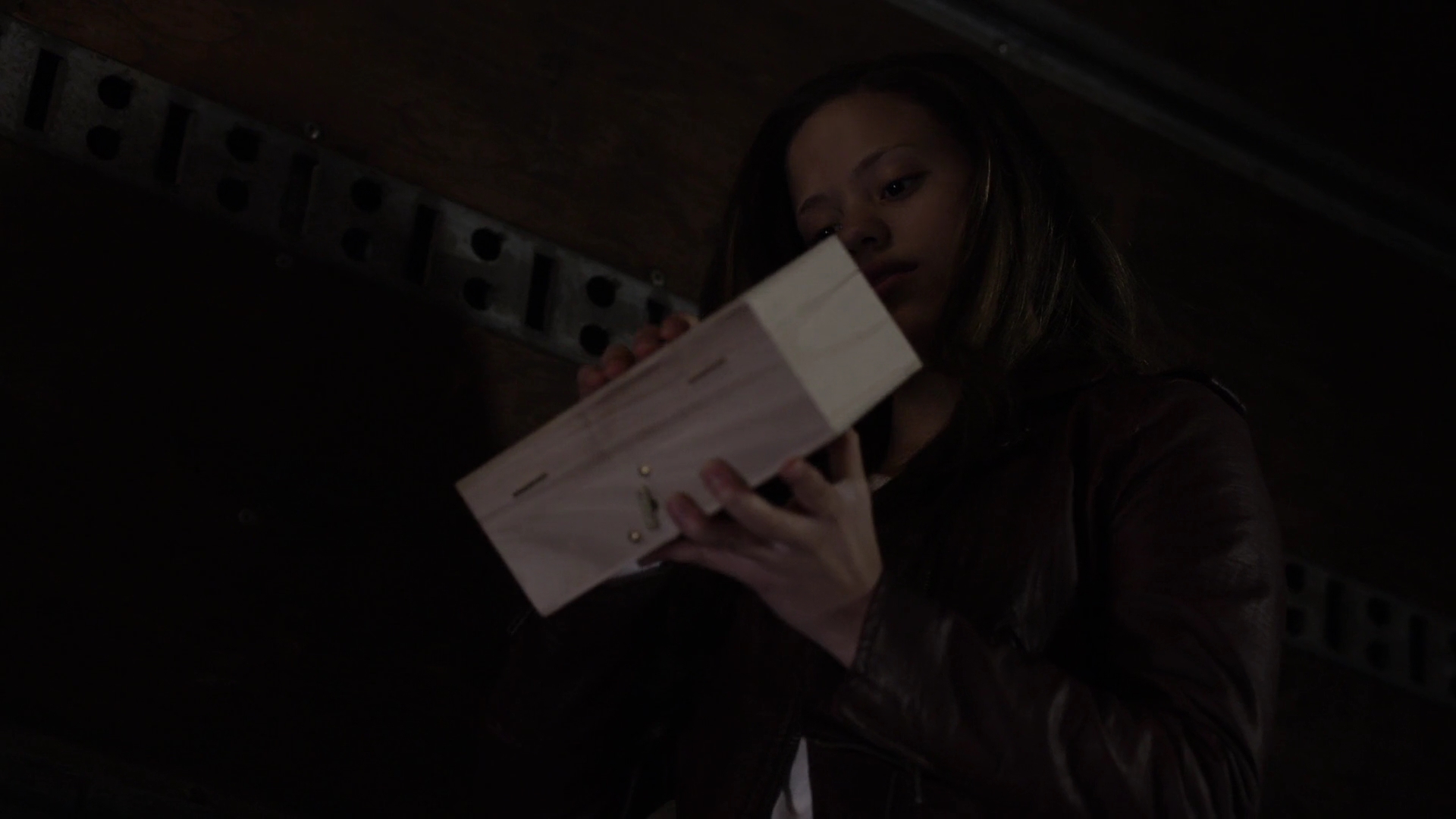 Charmed-Online-dot-nl_WaywardPines1x07-2387.jpg