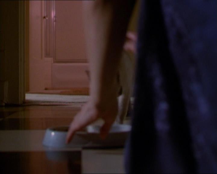 Charmed-Online_dot_net-1x01SomethingWiccaThisWayComes0019.jpg