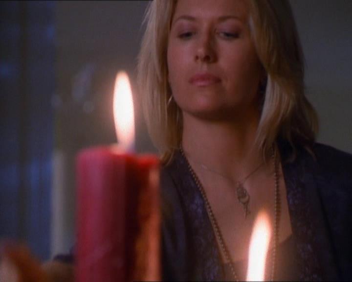 Charmed-Online_dot_net-1x01SomethingWiccaThisWayComes0053.jpg