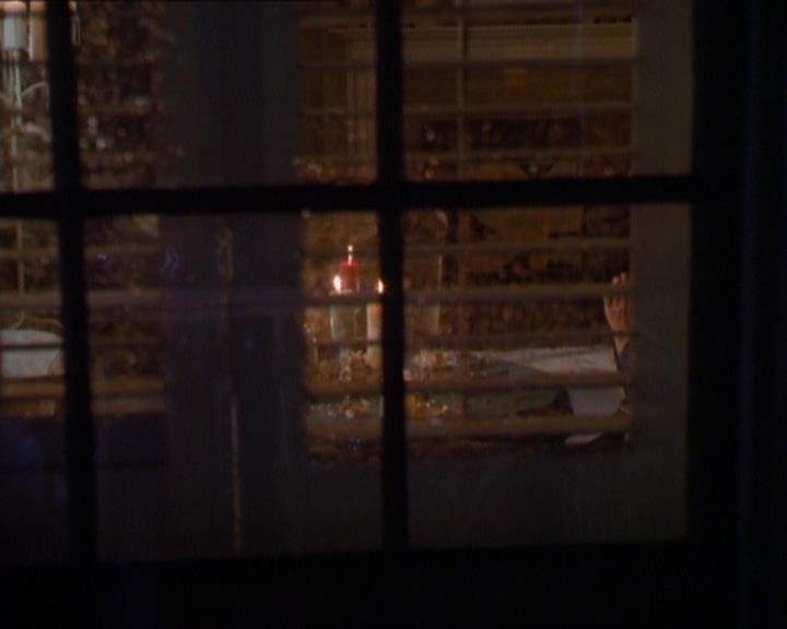 Charmed-Online_dot_net-1x01SomethingWiccaThisWayComes0063.jpg Charmed-Online_dot_net-1x01SomethingWiccaThisWayComes0063.jpg