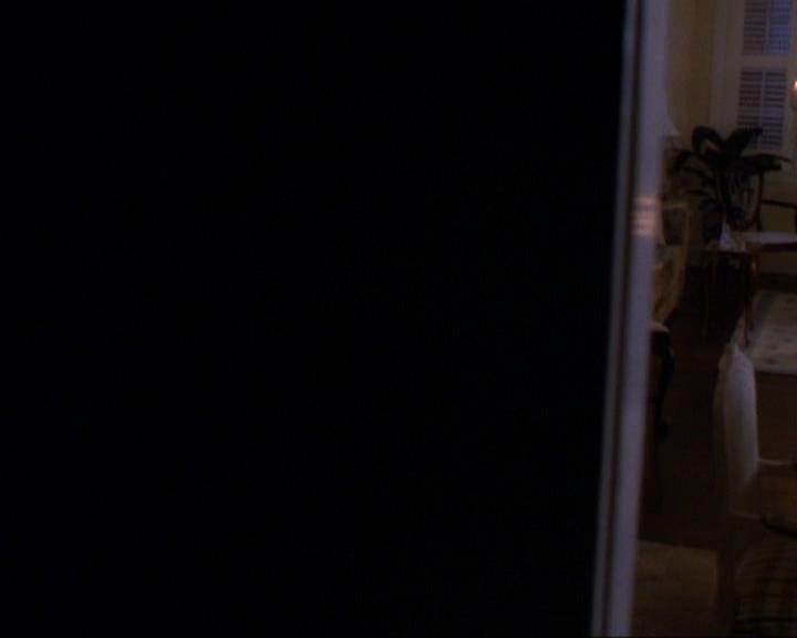Charmed-Online_dot_net-1x01SomethingWiccaThisWayComes0072.jpg