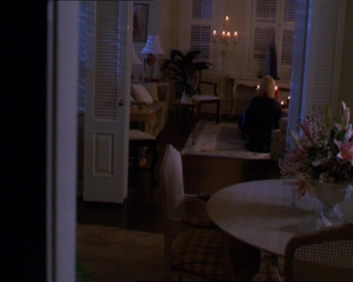 Charmed-Online_dot_net-1x01SomethingWiccaThisWayComes0074.jpg