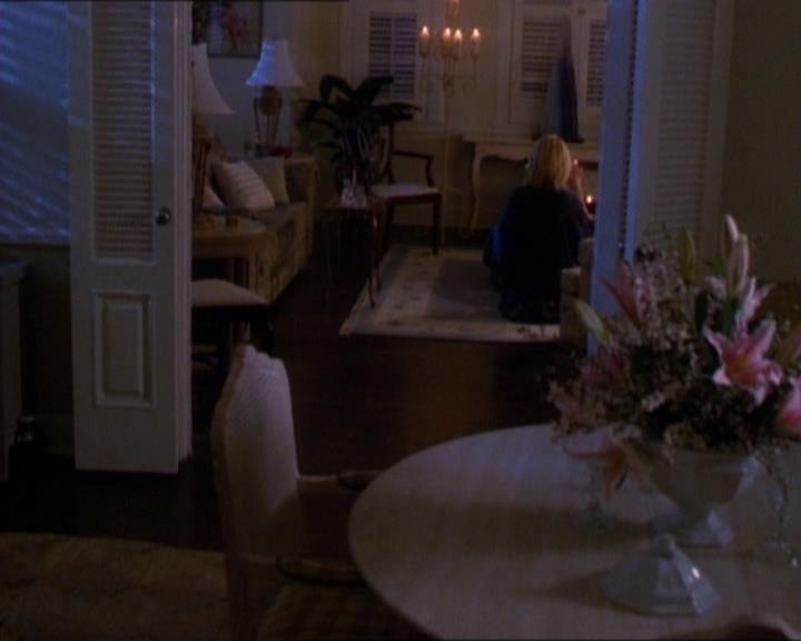 Charmed-Online_dot_net-1x01SomethingWiccaThisWayComes0076.jpg
