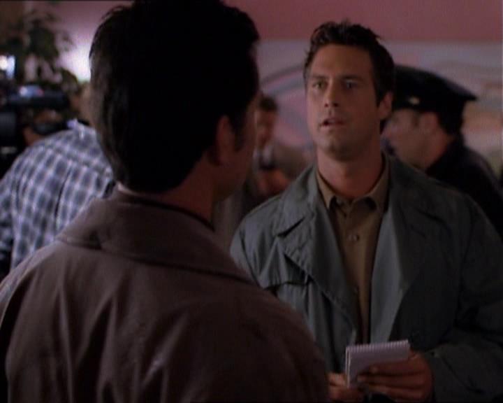 Charmed-Online_dot_net-1x01SomethingWiccaThisWayComes0365.jpg