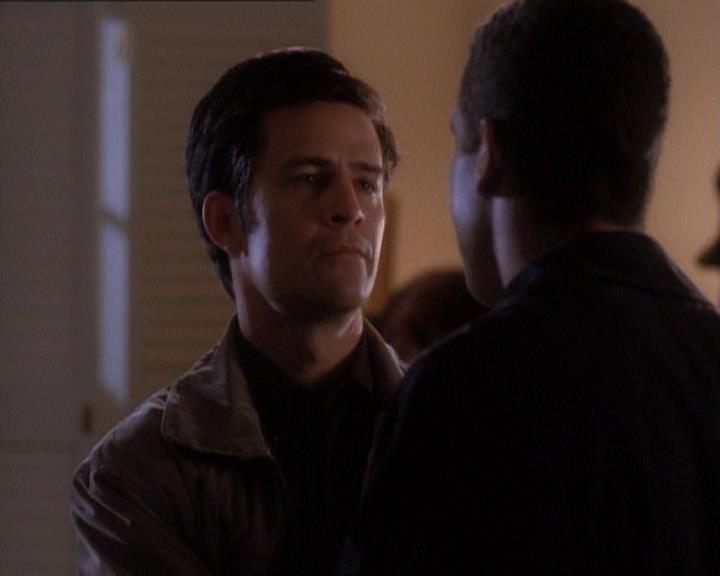 Charmed-Online_dot_net-1x01SomethingWiccaThisWayComes0636.jpg