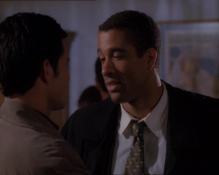 Charmed-Online_dot_net-1x01SomethingWiccaThisWayComes0638.jpg