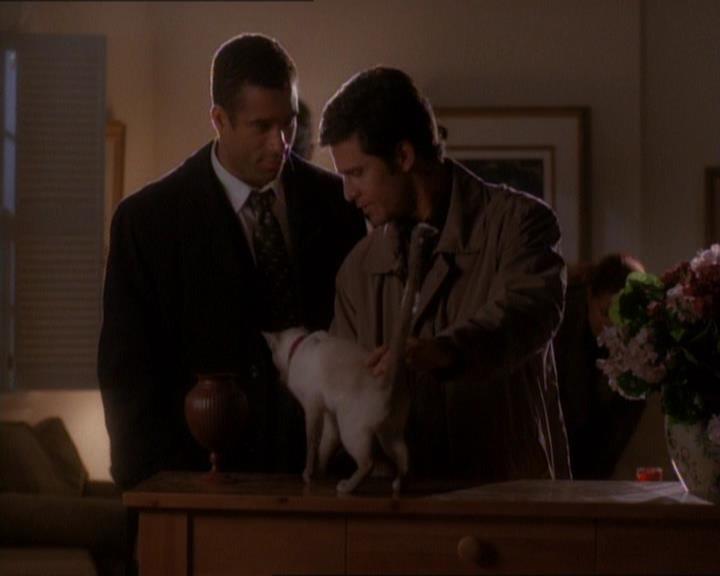 Charmed-Online_dot_net-1x01SomethingWiccaThisWayComes0651.jpg