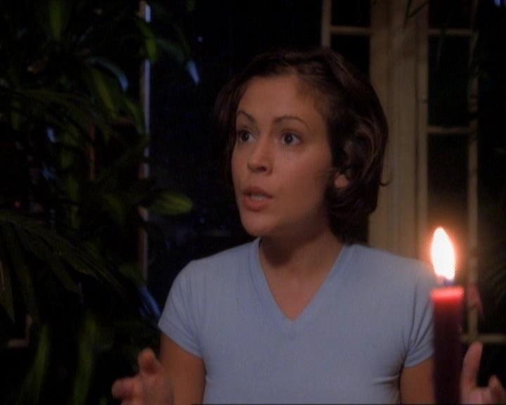 Charmed-Online_dot_net-1x01SomethingWiccaThisWayComes0719.jpg