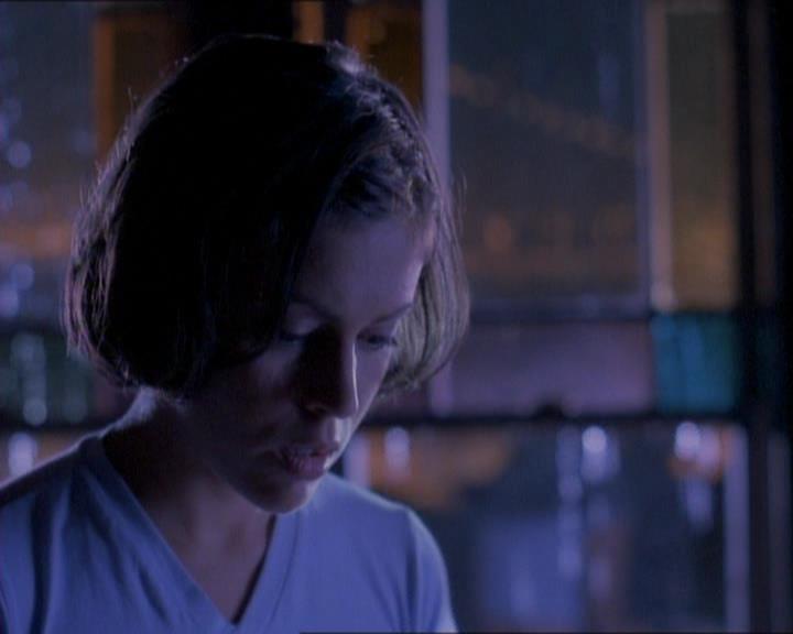 Charmed-Online_dot_net-1x01SomethingWiccaThisWayComes0900.jpg