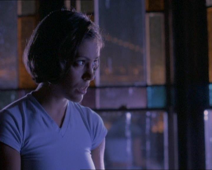 Charmed-Online_dot_net-1x01SomethingWiccaThisWayComes0917.jpg