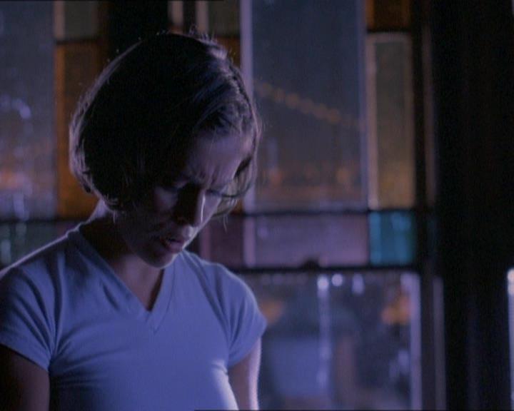 Charmed-Online_dot_net-1x01SomethingWiccaThisWayComes0924.jpg