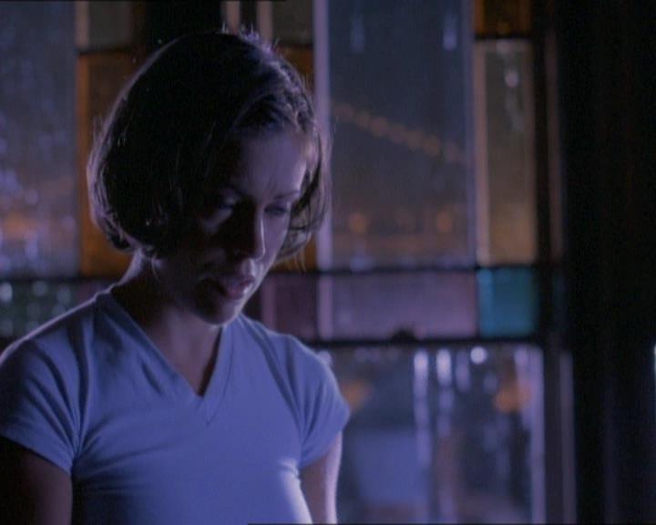 Charmed-Online_dot_net-1x01SomethingWiccaThisWayComes0928.jpg
