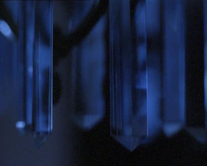 Charmed-Online_dot_net-1x01SomethingWiccaThisWayComes0933.jpg