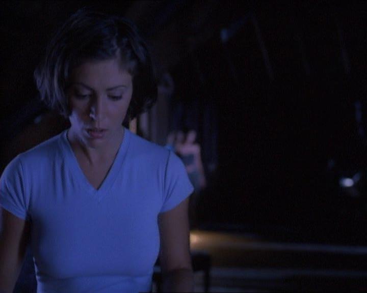 Charmed-Online_dot_net-1x01SomethingWiccaThisWayComes0951.jpg