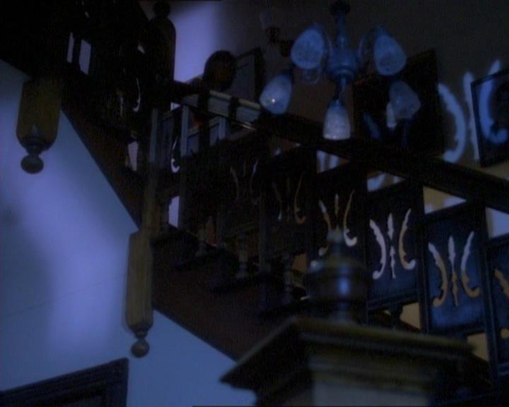 Charmed-Online_dot_net-1x01SomethingWiccaThisWayComes1002.jpg