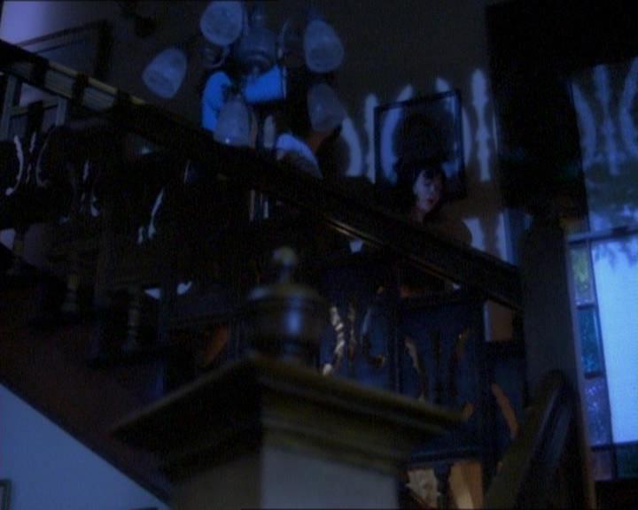 Charmed-Online_dot_net-1x01SomethingWiccaThisWayComes1007.jpg