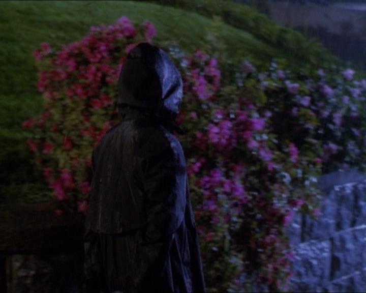Charmed-Online_dot_net-1x01SomethingWiccaThisWayComes1032.jpg