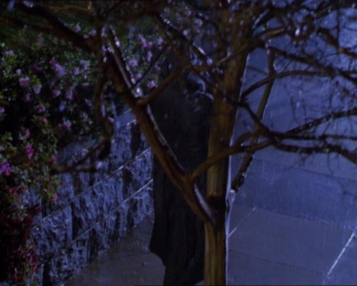 Charmed-Online_dot_net-1x01SomethingWiccaThisWayComes1034.jpg Charmed-Online_dot_net-1x01SomethingWiccaThisWayComes1034.jpg